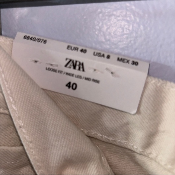 Zara The Mid Rise Loose Fit Denim Pant in Ecru Size 8 NWT - Picture 4 of 4